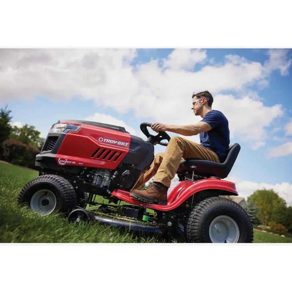 Troy-Bilt Bronco 46 Riding Lawn Mower - Image 2