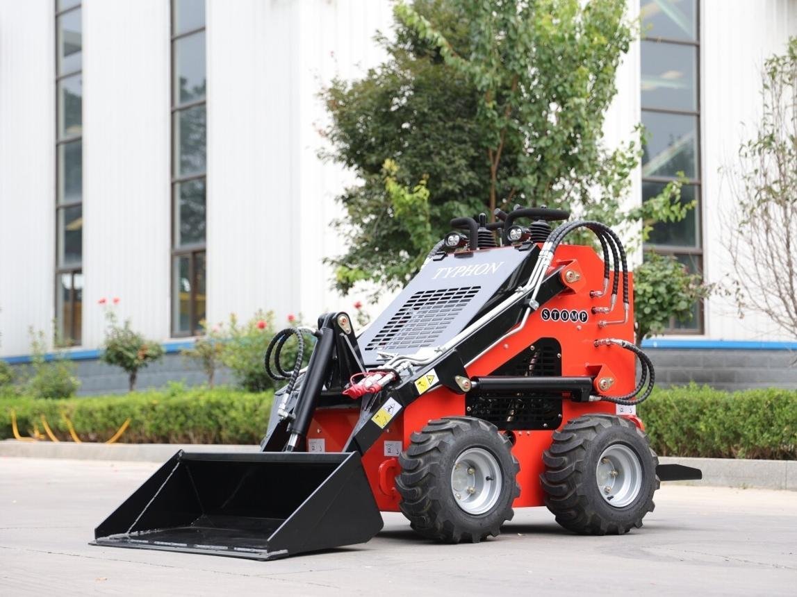 Skid steer Loader Wheeled 22.1 HP Honda EPA Gasoline Engine - Image 2