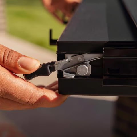 Forged 4 Burner Liquid Propane Outdoor Griddle with Hood Black - Image 5