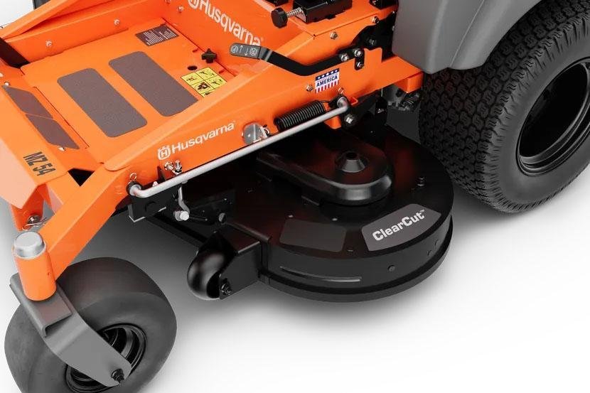 Husqvarna MZ61 Residential Zero-Turn Lawn Mower - Image 3